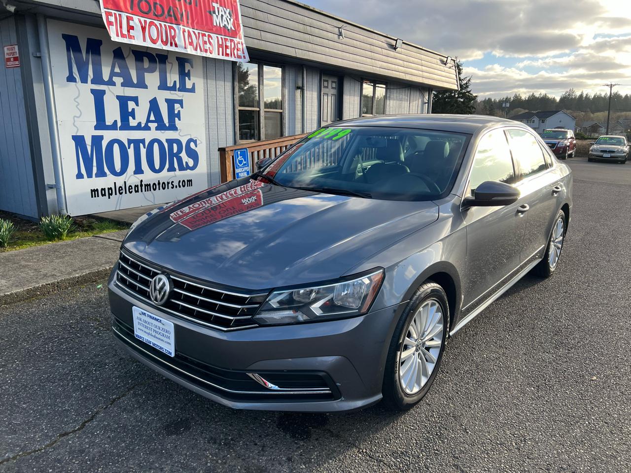 Volkswagen Passat 4dr Sdn 1.8T Auto SE PZEV 2016