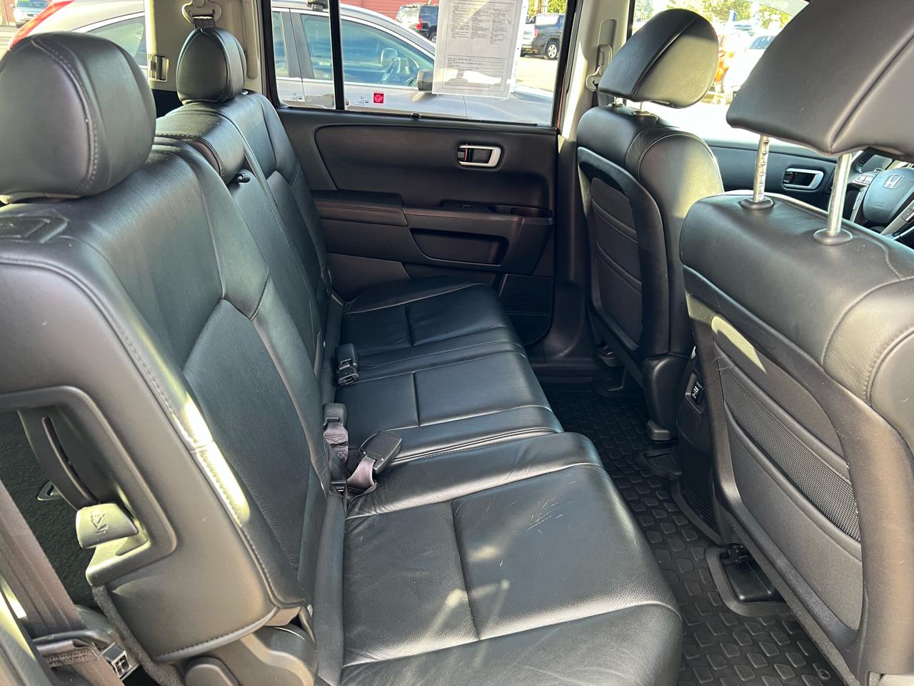 Honda Pilot 4WD 4dr Touring w/Navi 2009