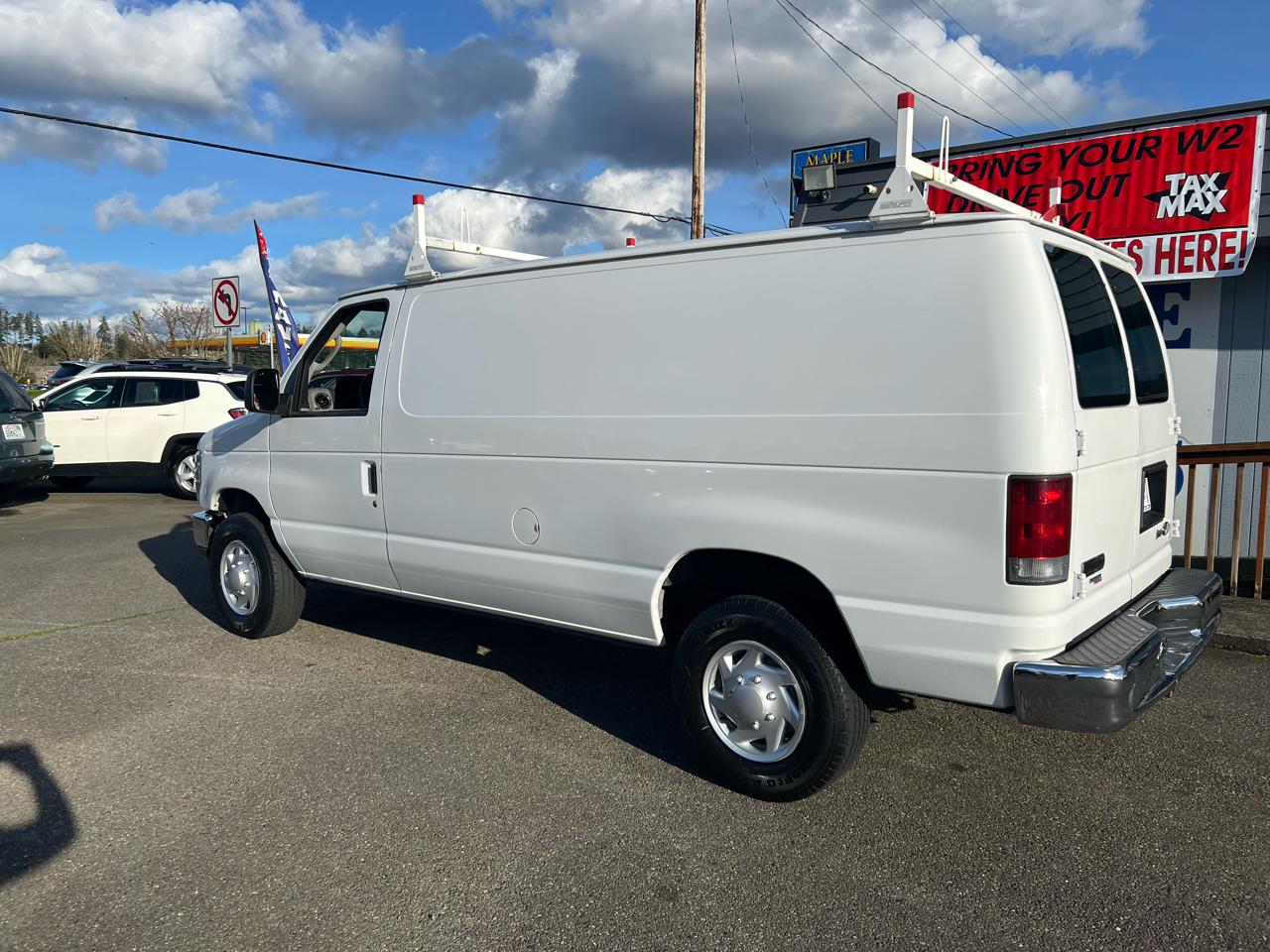 Ford Econoline Cargo Van E-250 HD 2012