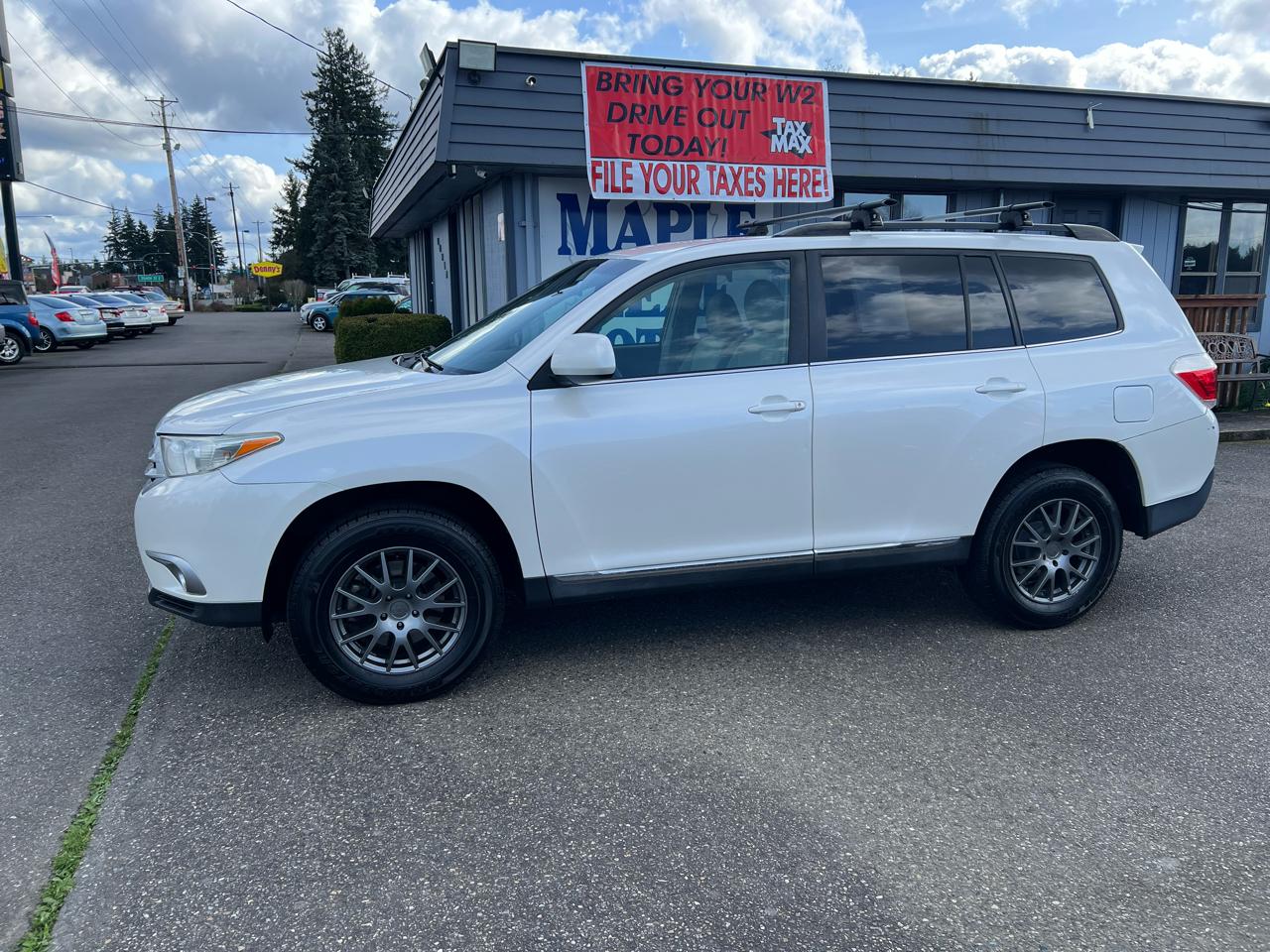 Toyota Highlander 4WD 4dr V6 (Natl) 2012