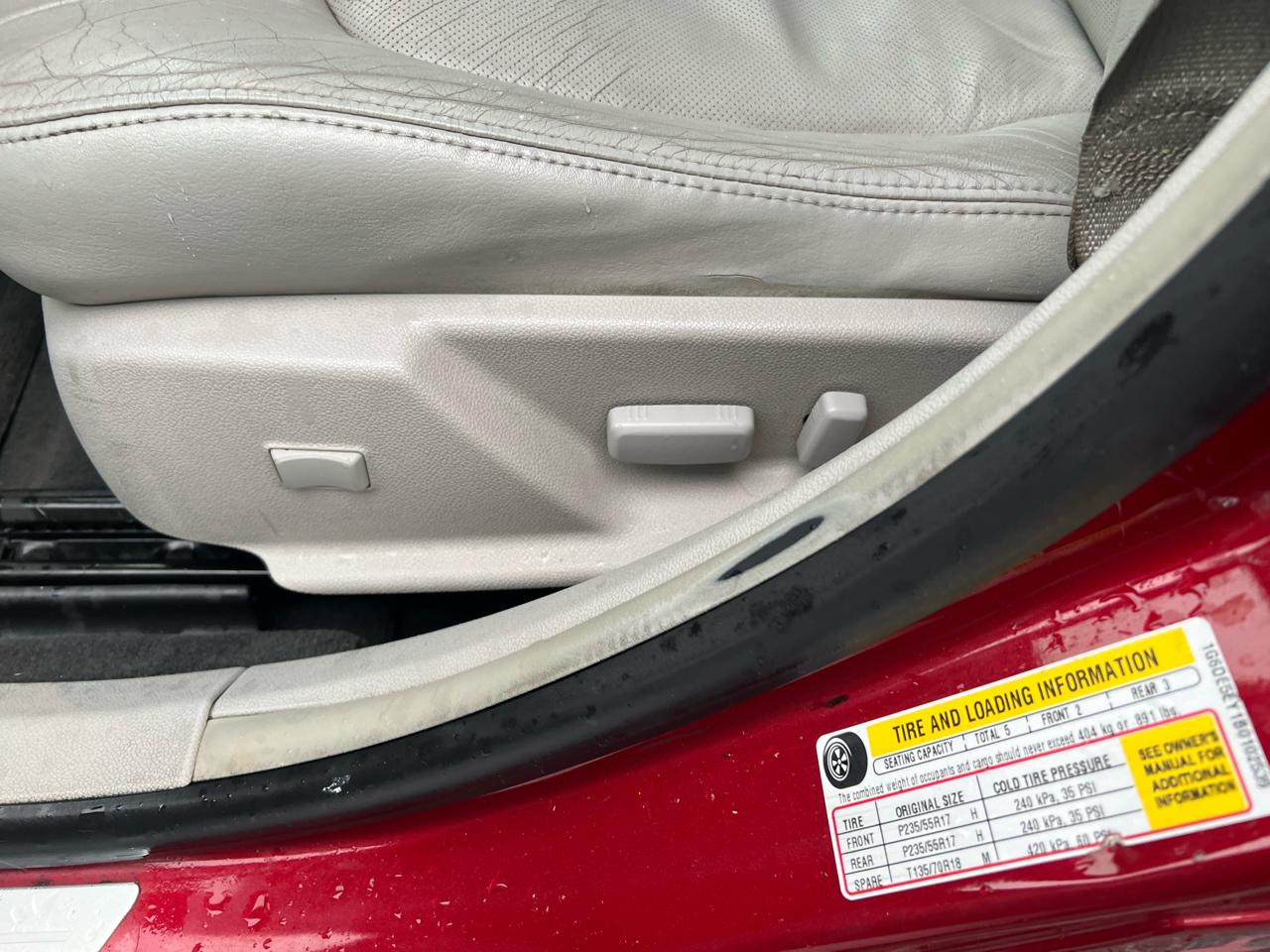 Cadillac CTS Sedan 4dr Sdn 3.0L Luxury RWD 2011