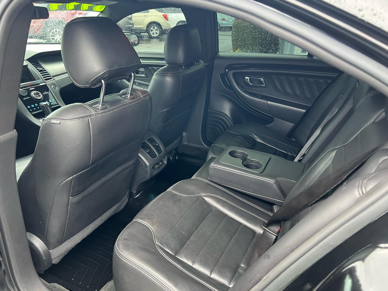 Ford Taurus 4dr Sdn SHO AWD 2013