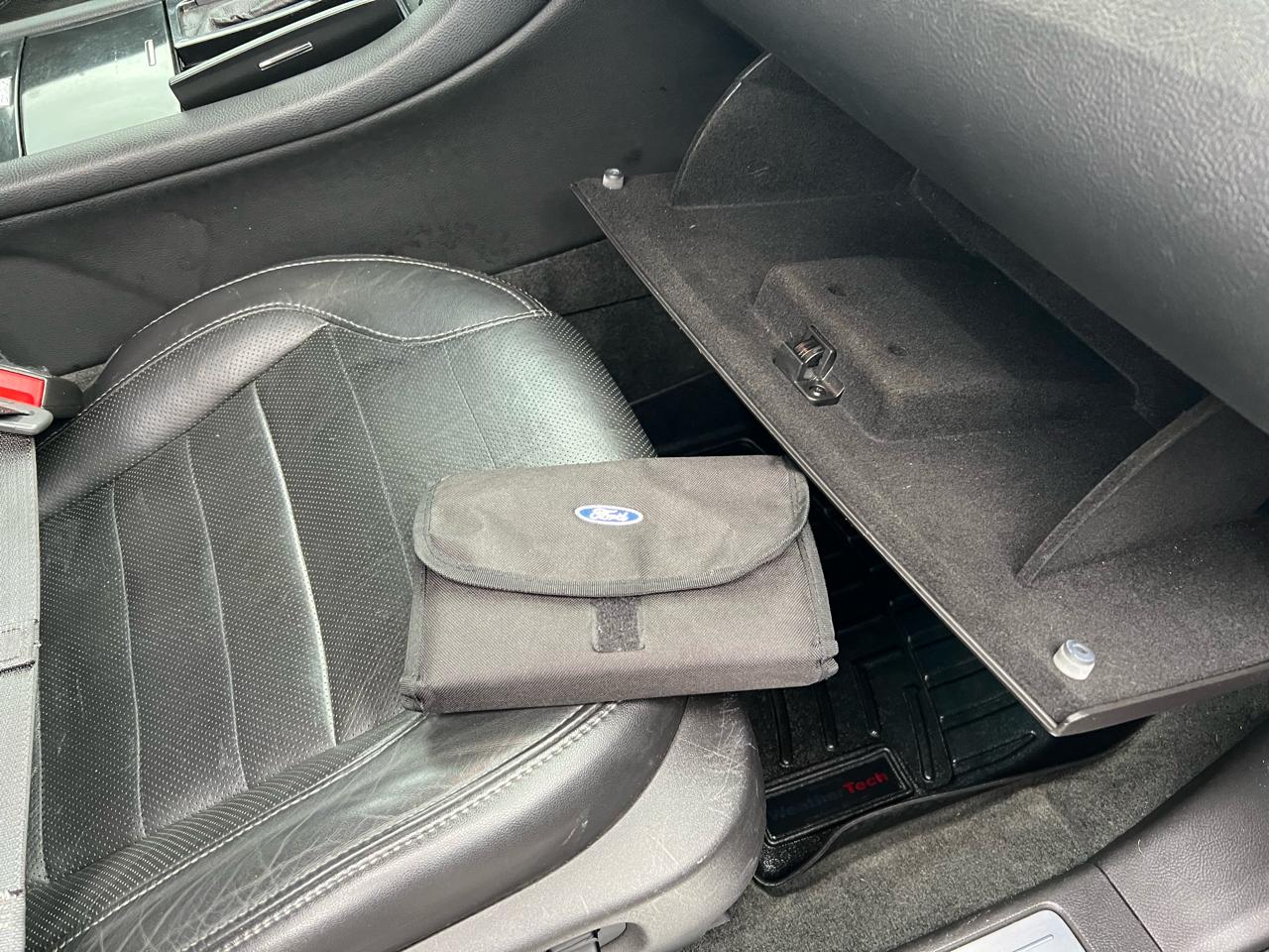 Ford Taurus 4dr Sdn SHO AWD 2013