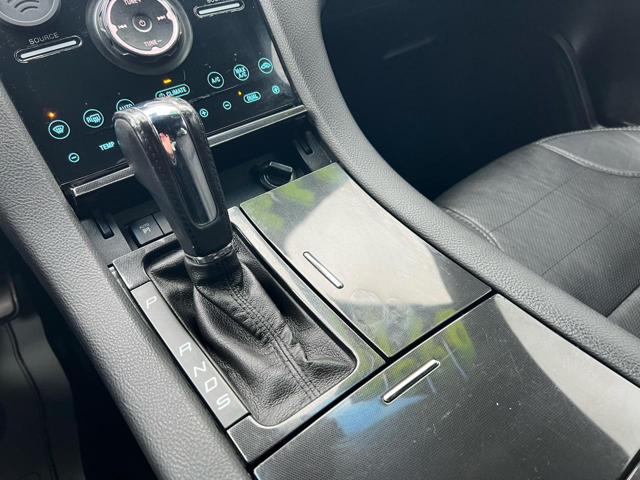 Ford Taurus 4dr Sdn SHO AWD 2013