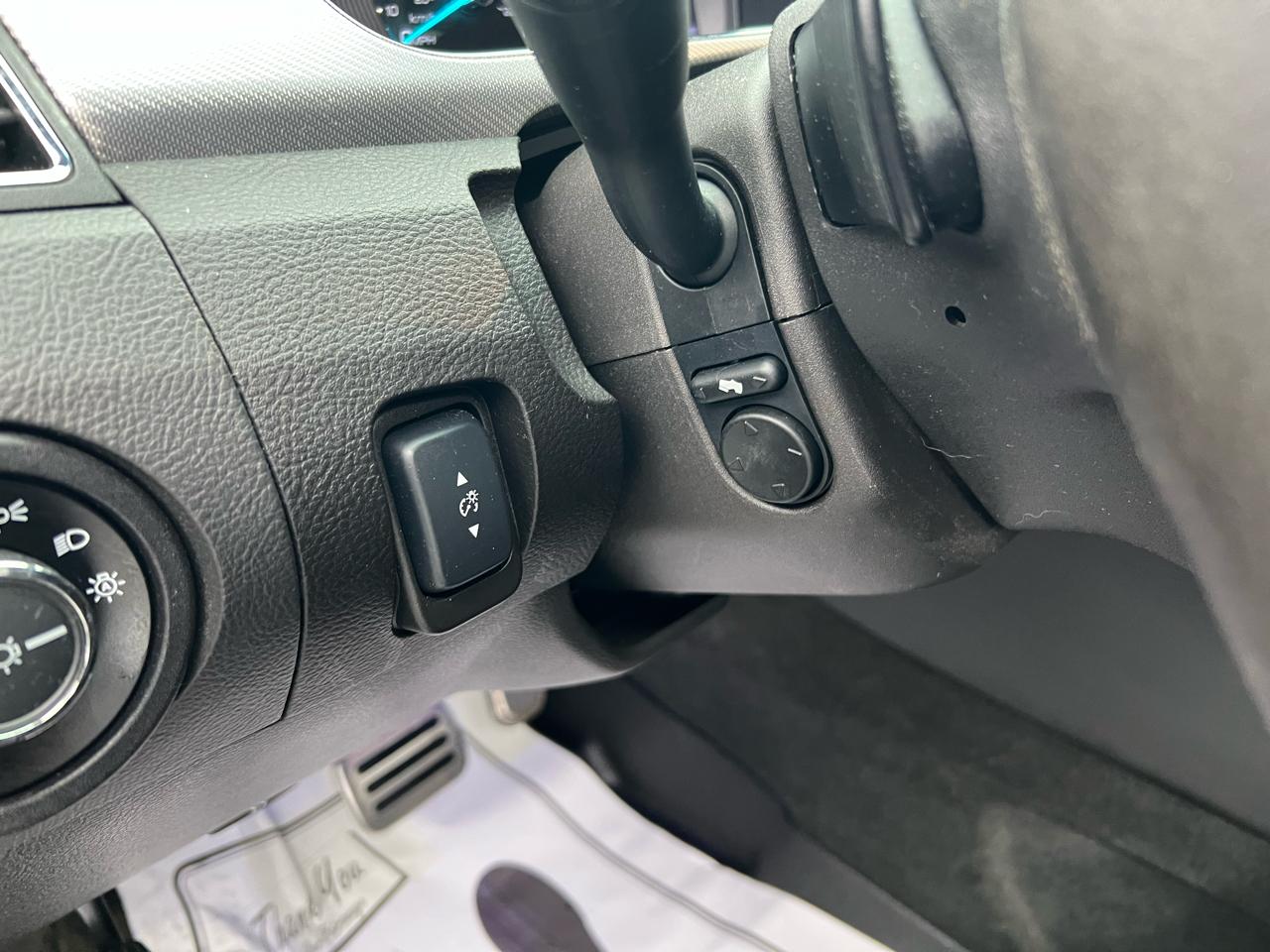 Ford Taurus 4dr Sdn SHO AWD 2013