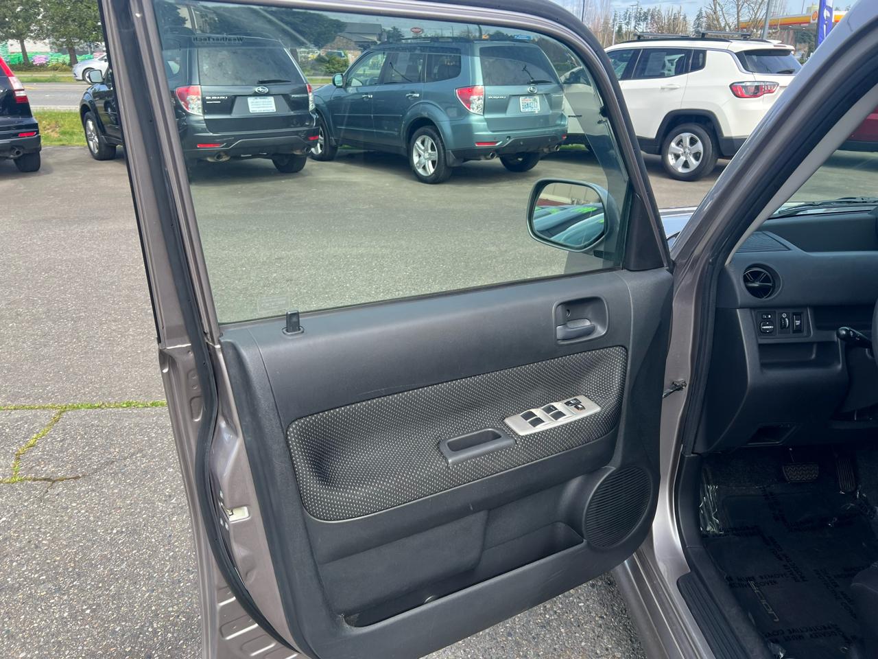 Scion xB Base 4D Wagon 2006