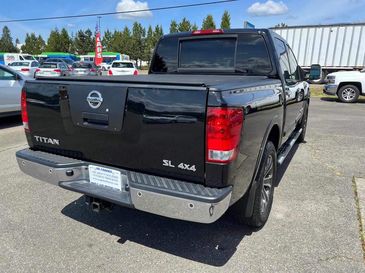 Nissan Titan 4WD Crew Cab SWB SL 2012