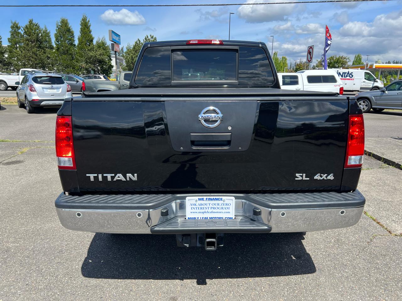 Nissan Titan 4WD Crew Cab SWB SL 2012