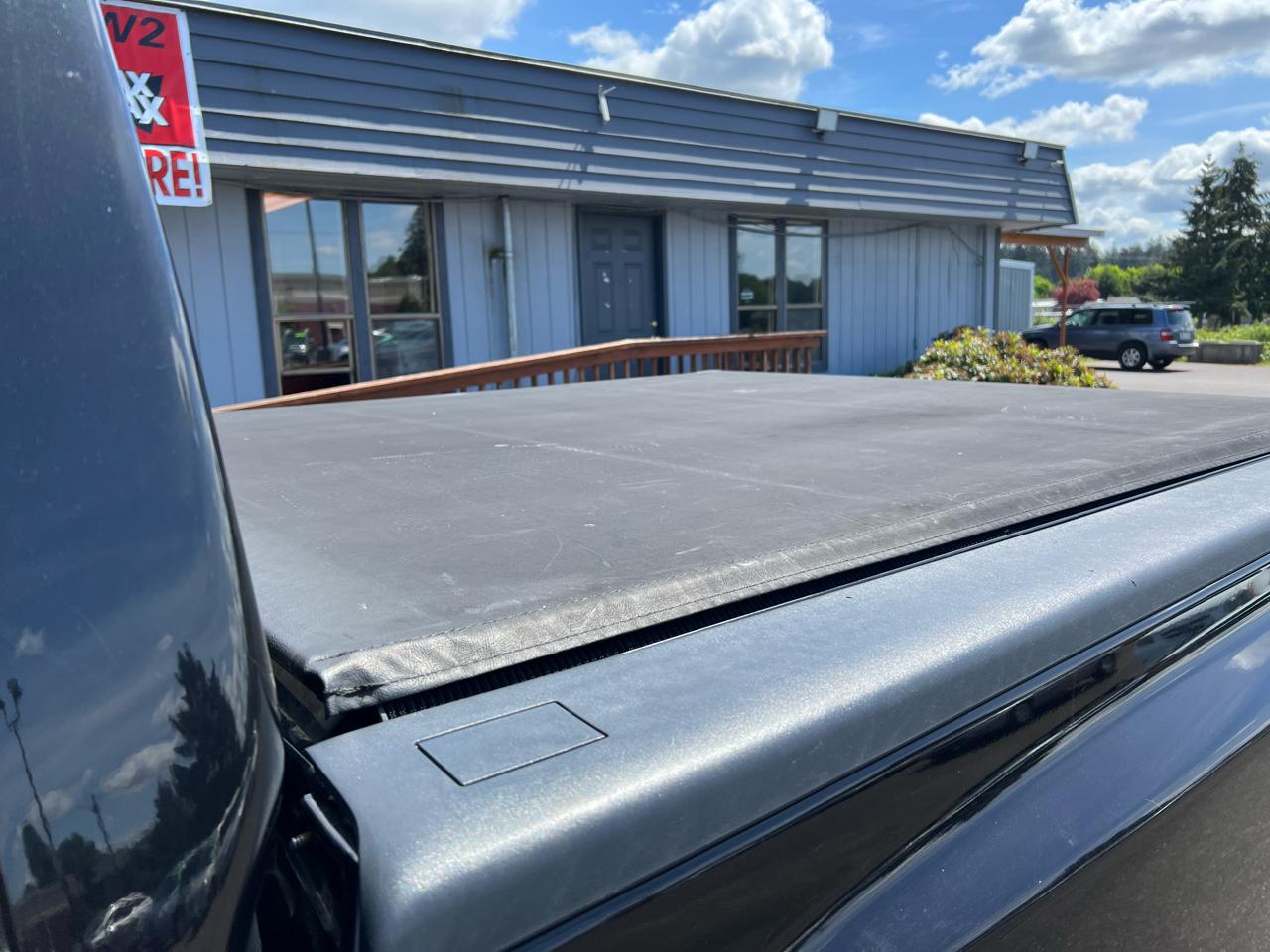 Nissan Titan 4WD Crew Cab SWB SL 2012
