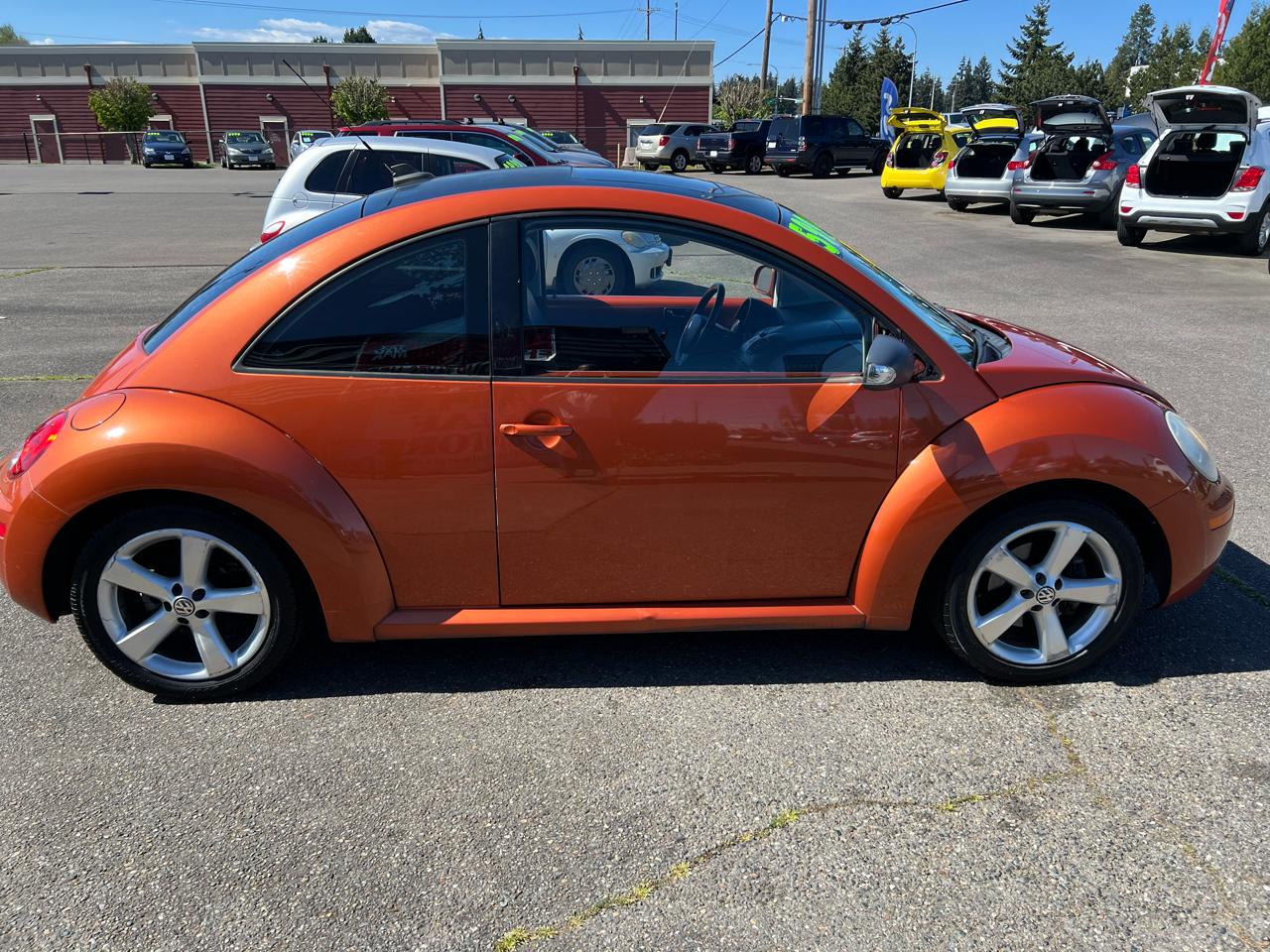 Volkswagen New Beetle Coupe 2dr 2.5L Auto 2010