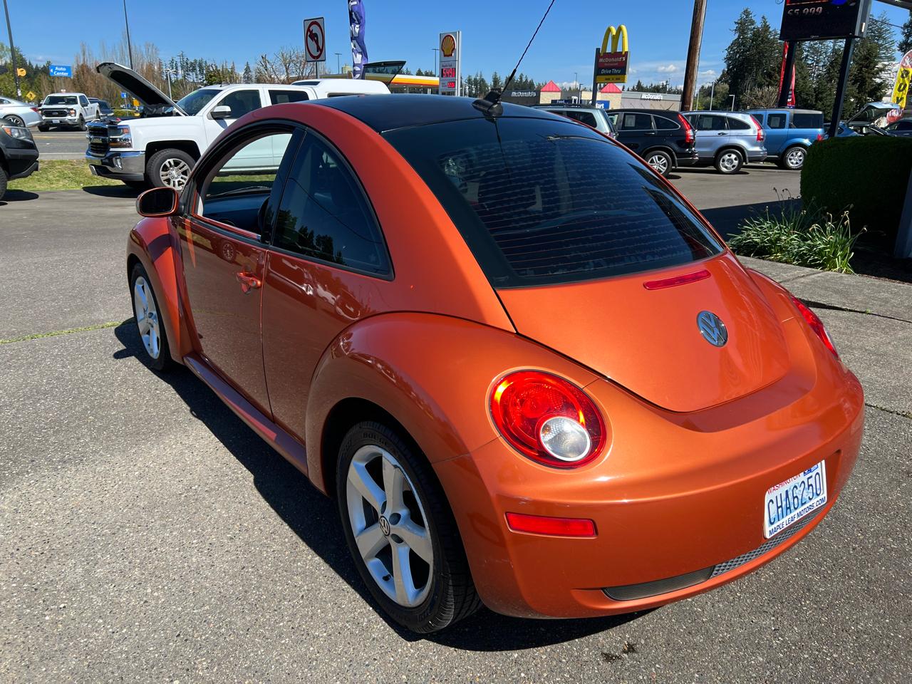 Volkswagen New Beetle Coupe 2dr 2.5L Auto 2010