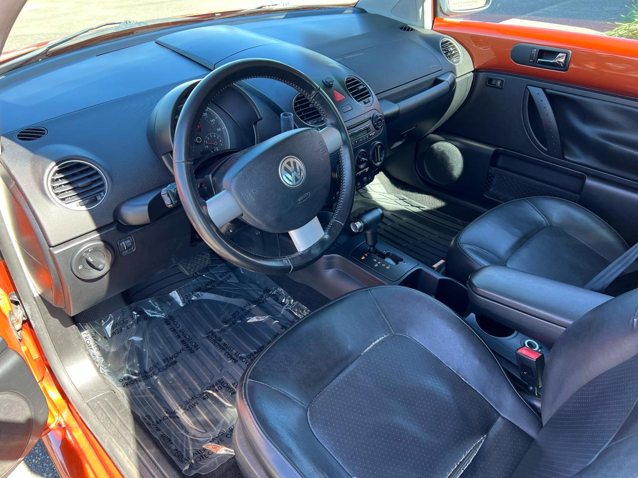 Volkswagen New Beetle Coupe 2dr 2.5L Auto 2010