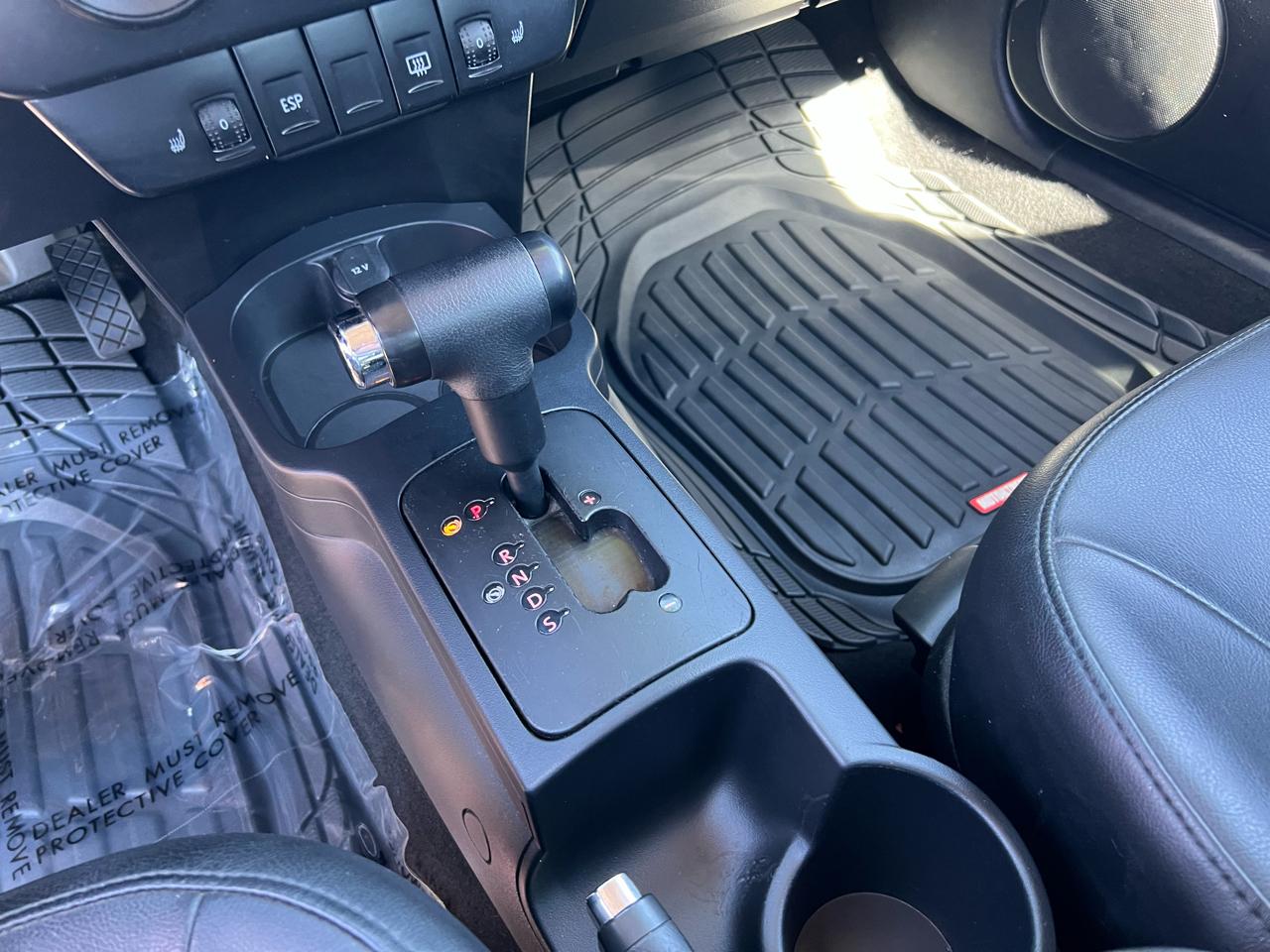 Volkswagen New Beetle Coupe 2dr 2.5L Auto 2010