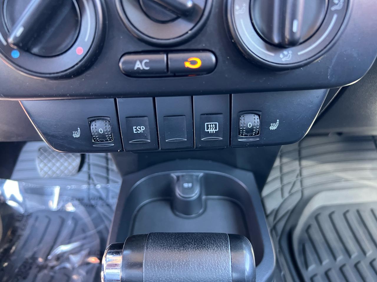 Volkswagen New Beetle Coupe 2dr 2.5L Auto 2010