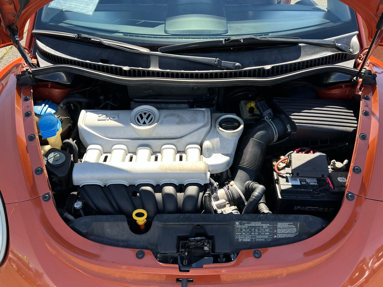 Volkswagen New Beetle Coupe 2dr 2.5L Auto 2010