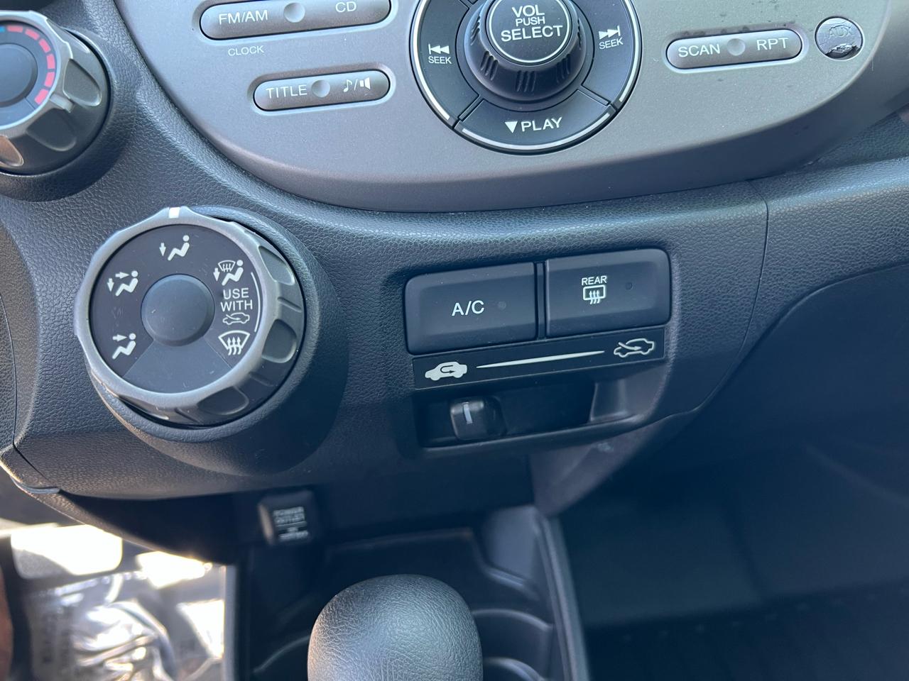 Honda Fit 5dr HB Auto Sport 2011