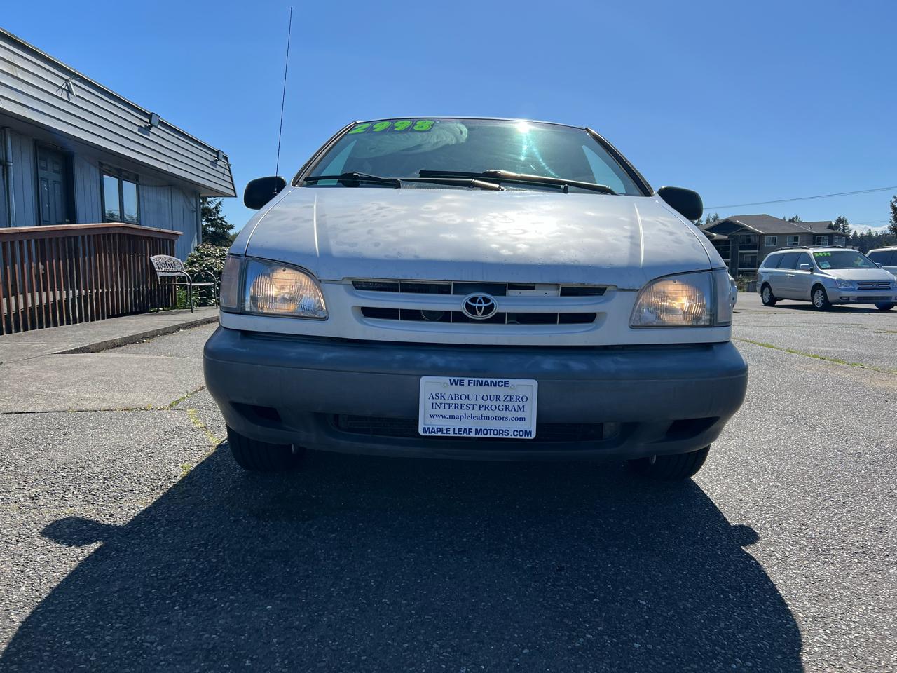 Toyota Sienna 5dr LE 2000