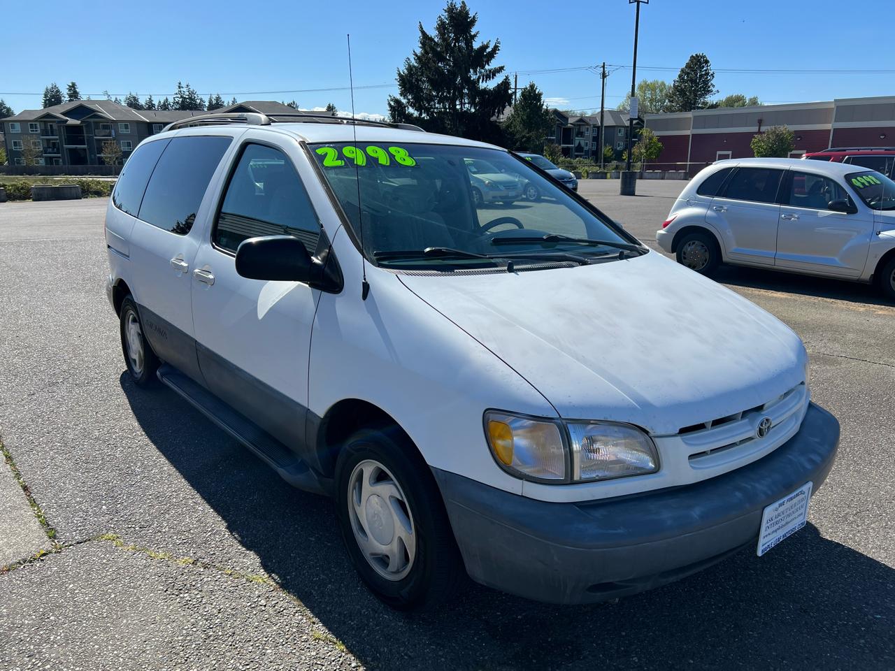 Toyota Sienna 5dr LE 2000