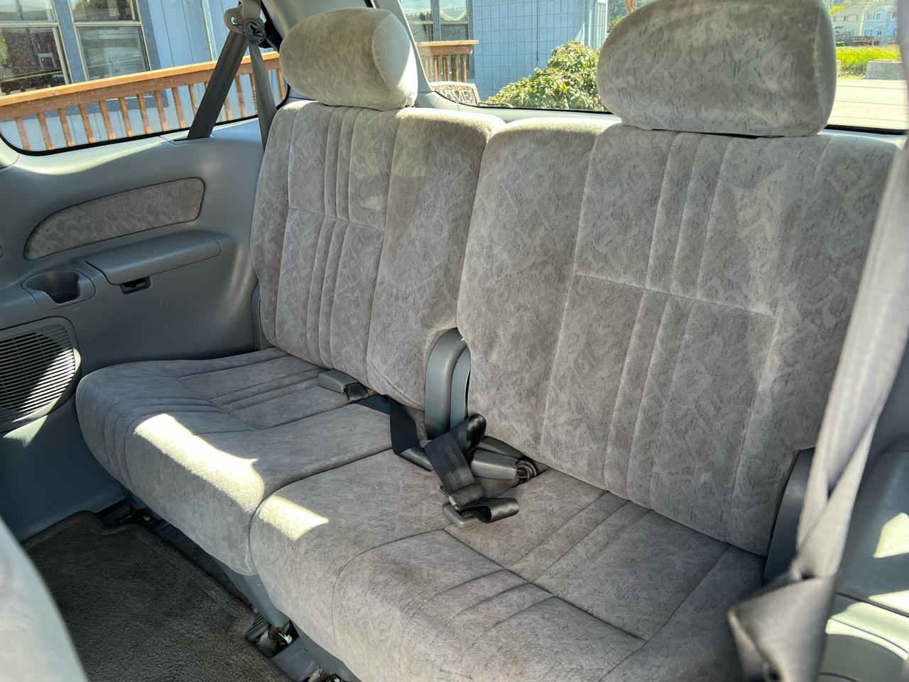 Toyota Sienna 5dr LE 2000