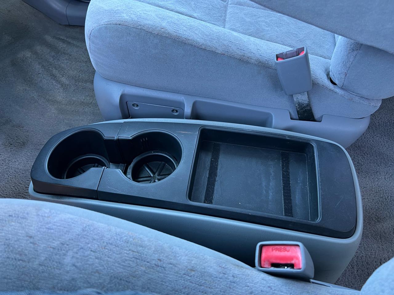 Toyota Sienna 5dr LE 2000