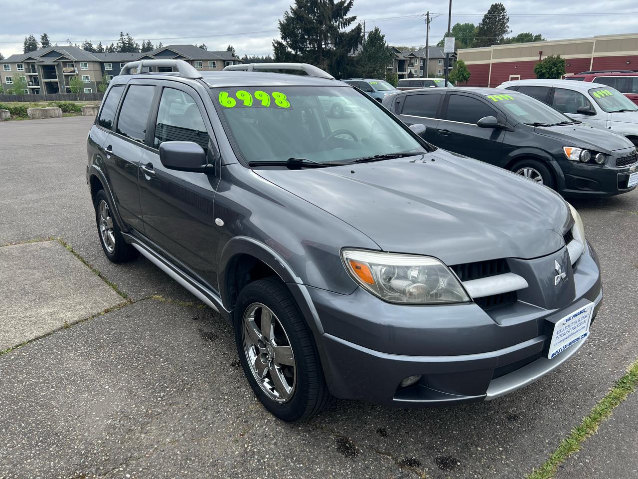 Mitsubishi Outlander SE 4D SUV FWD 2006