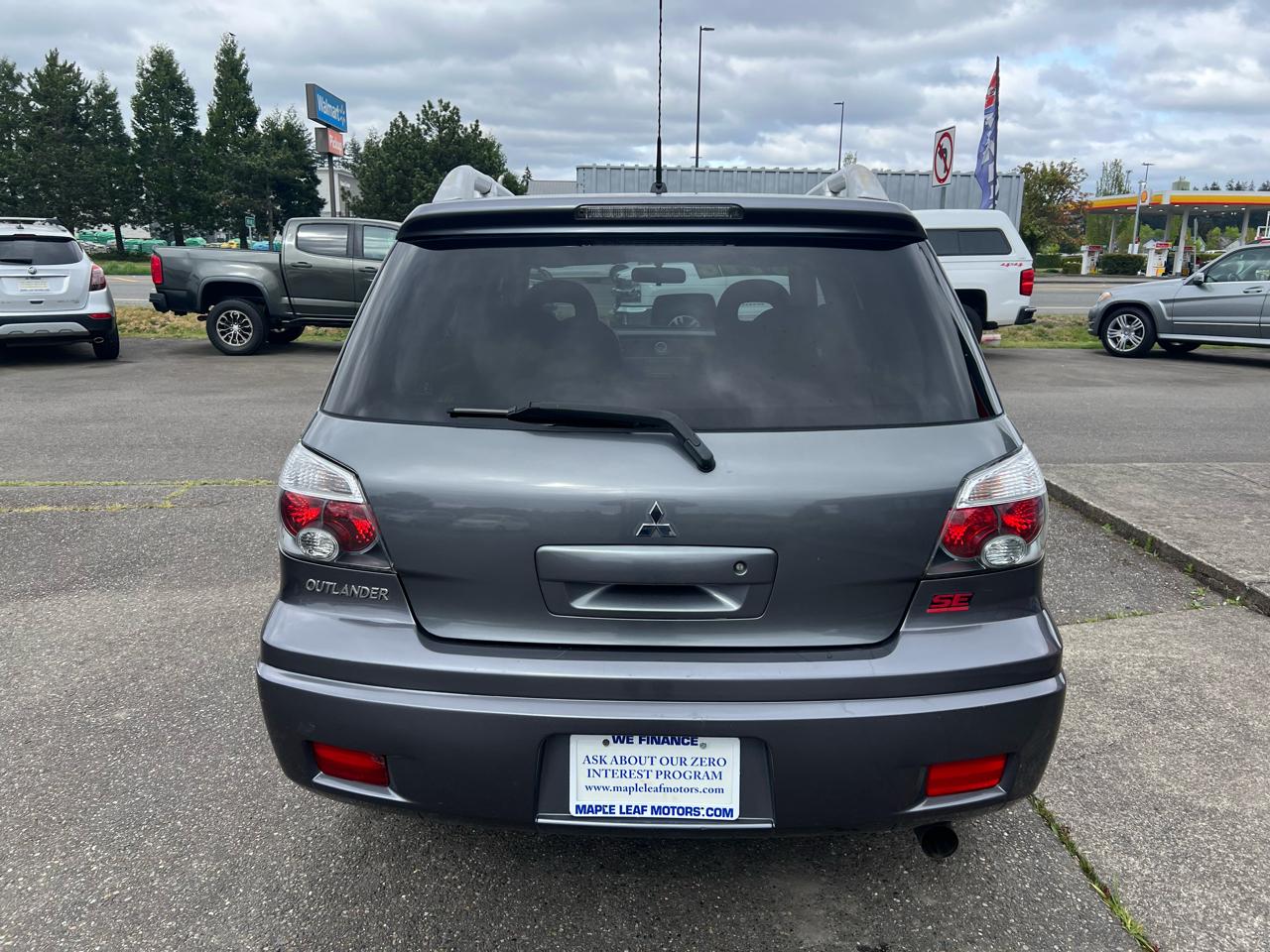 Mitsubishi Outlander SE 4D SUV FWD 2006