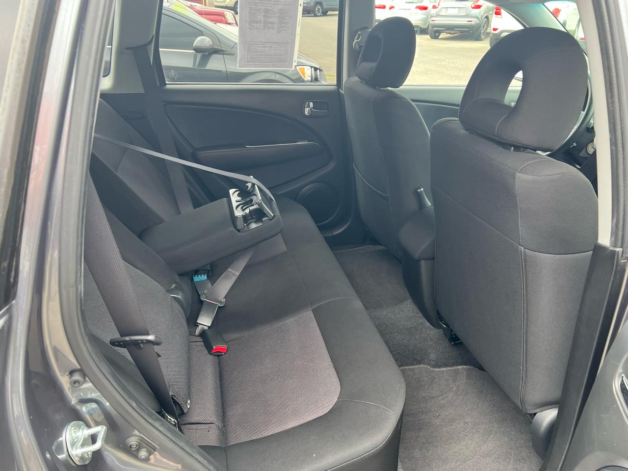Mitsubishi Outlander SE 4D SUV FWD 2006