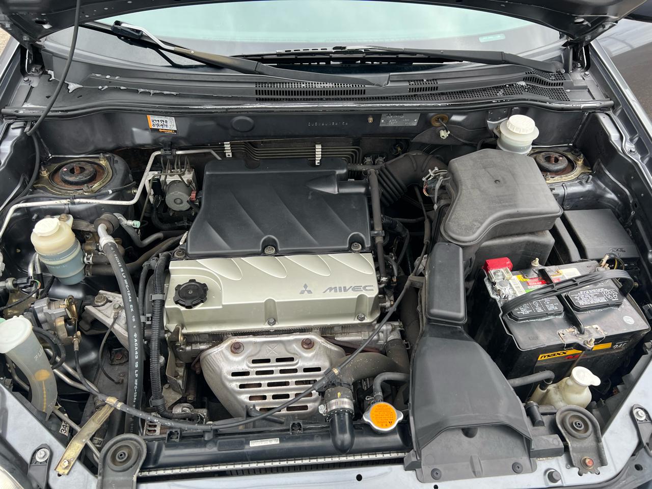 Mitsubishi Outlander SE 4D SUV FWD 2006