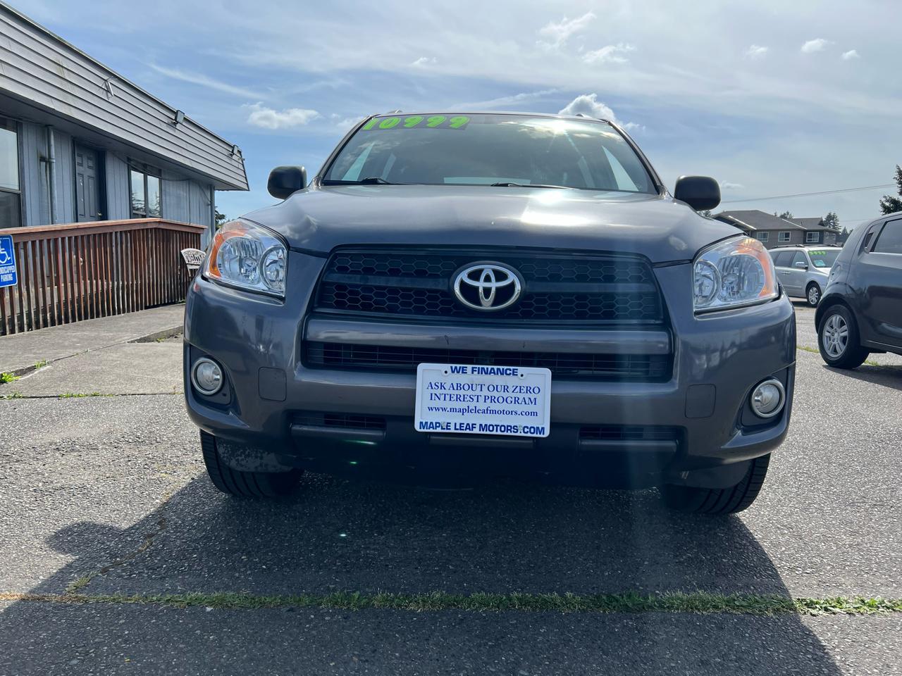 Toyota RAV4 FWD 4dr 4-cyl 4-Spd AT Sport (Natl) 2009