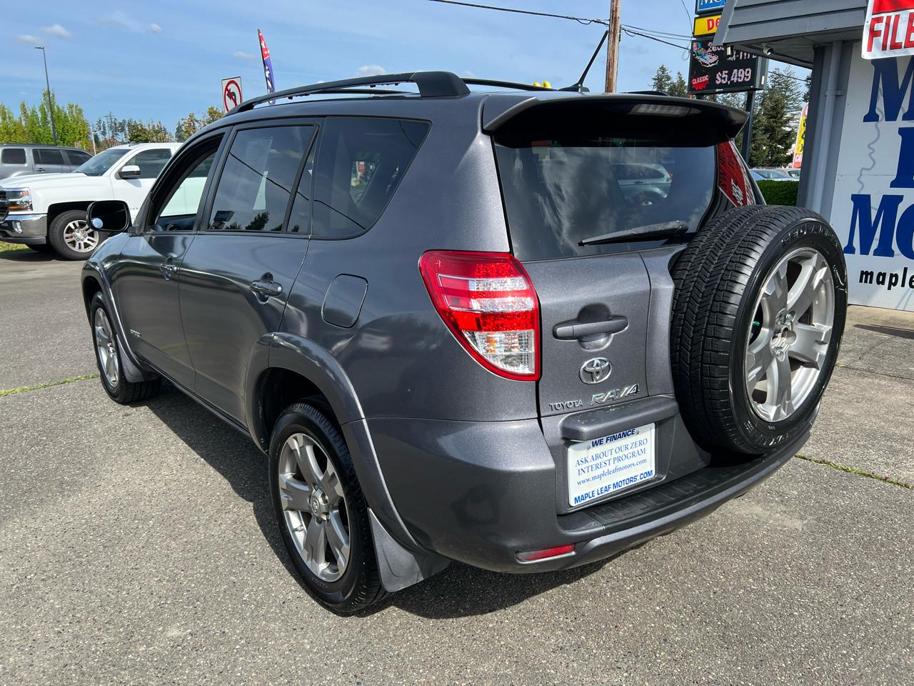Toyota RAV4 FWD 4dr 4-cyl 4-Spd AT Sport (Natl) 2009