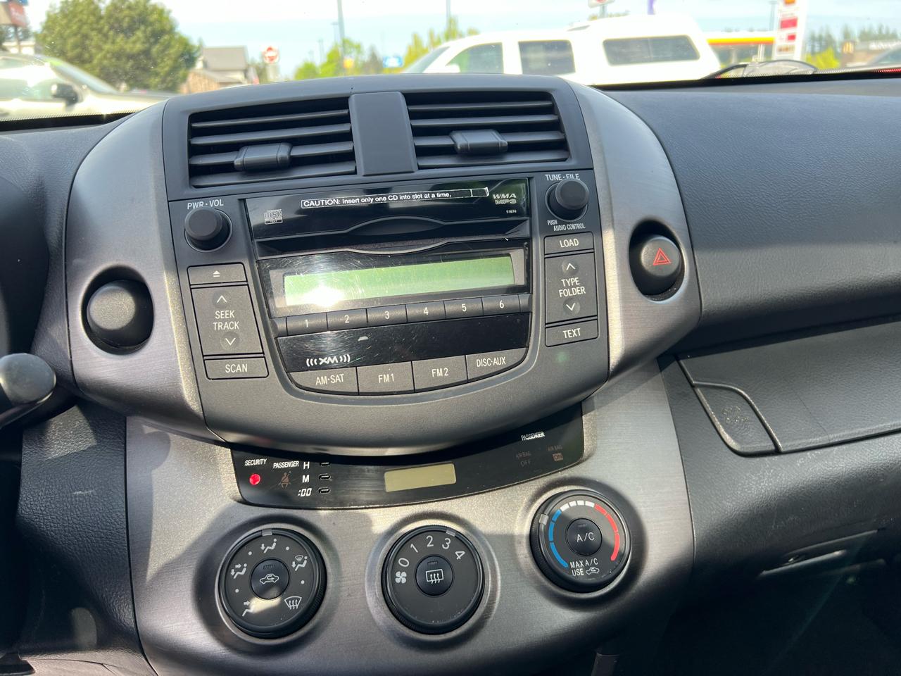 Toyota RAV4 FWD 4dr 4-cyl 4-Spd AT Sport (Natl) 2009