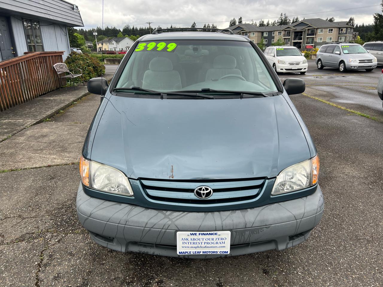 Toyota Sienna 5dr LE (Natl) 2002