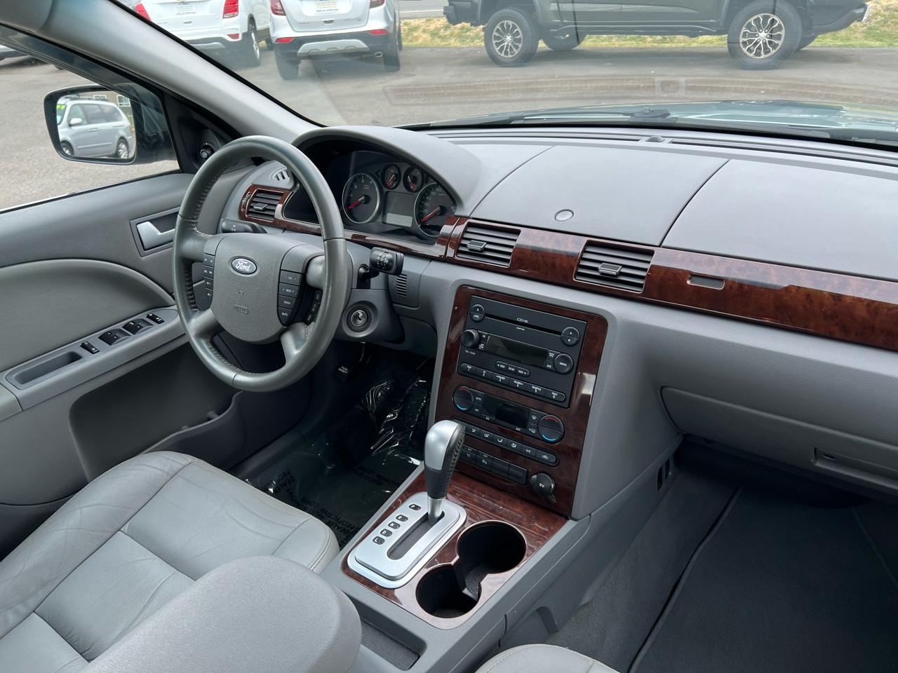 Ford Five Hundred 4dr Sdn SEL AWD 2006
