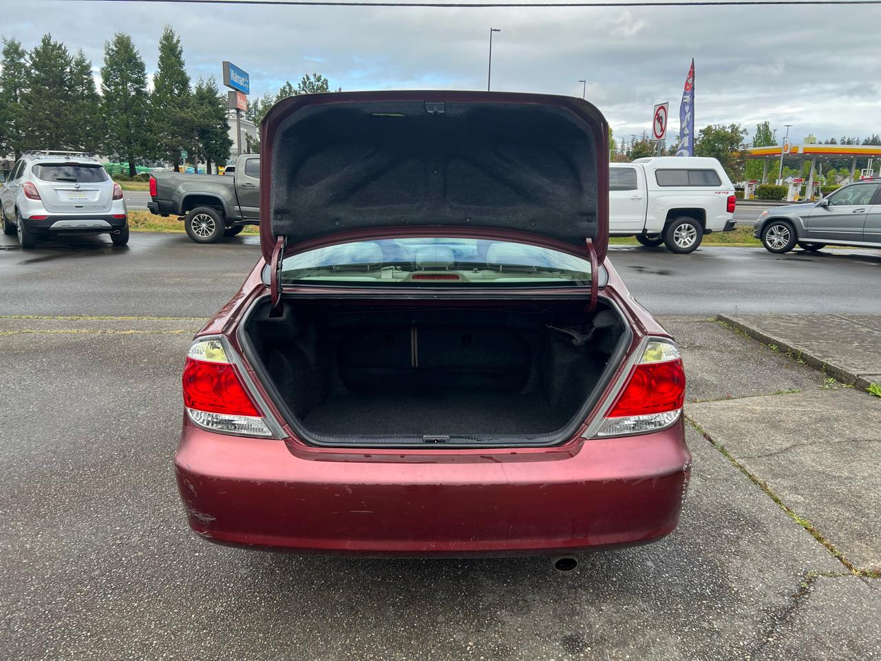 Toyota Camry 4dr Sdn LE V6 Auto (Natl) 2005
