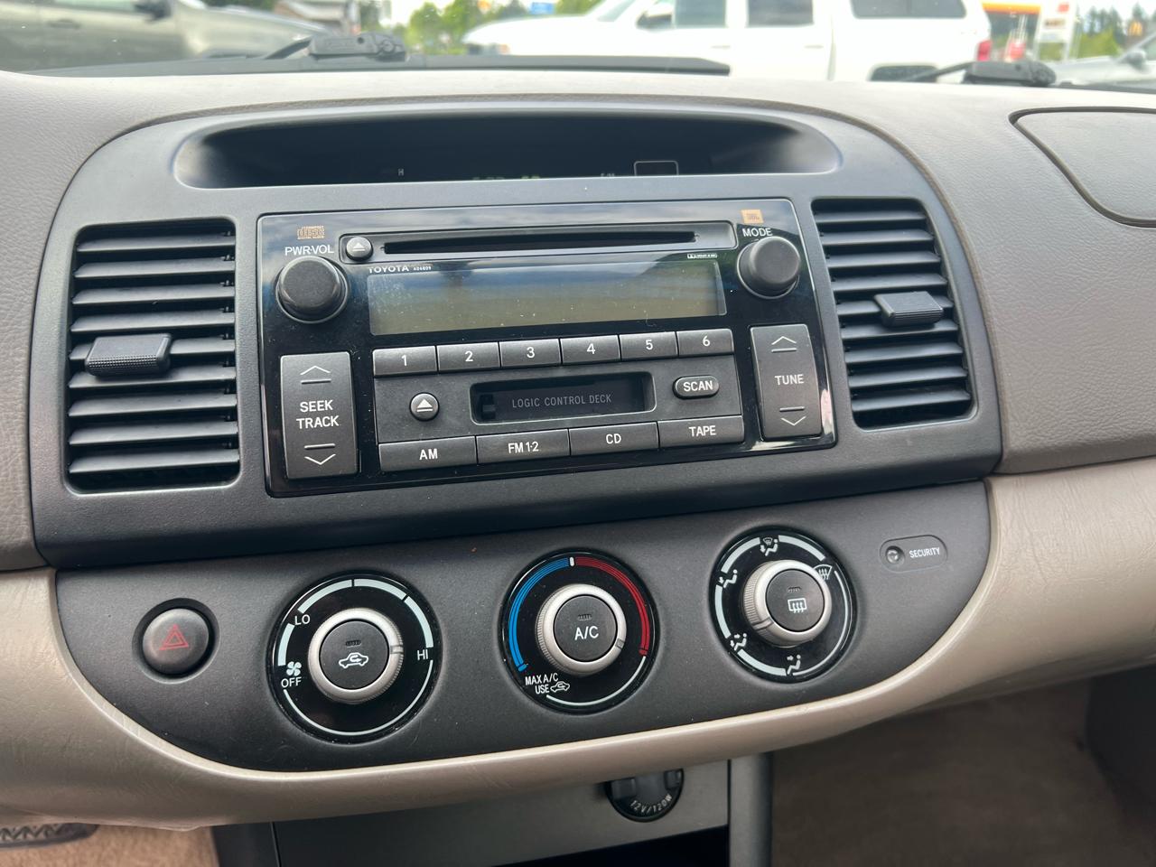 Toyota Camry 4dr Sdn LE V6 Auto (Natl) 2005