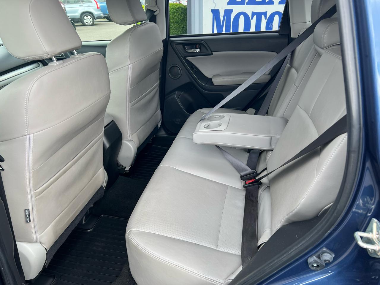 Subaru Forester 4dr Auto 2.5i Touring PZEV 2014