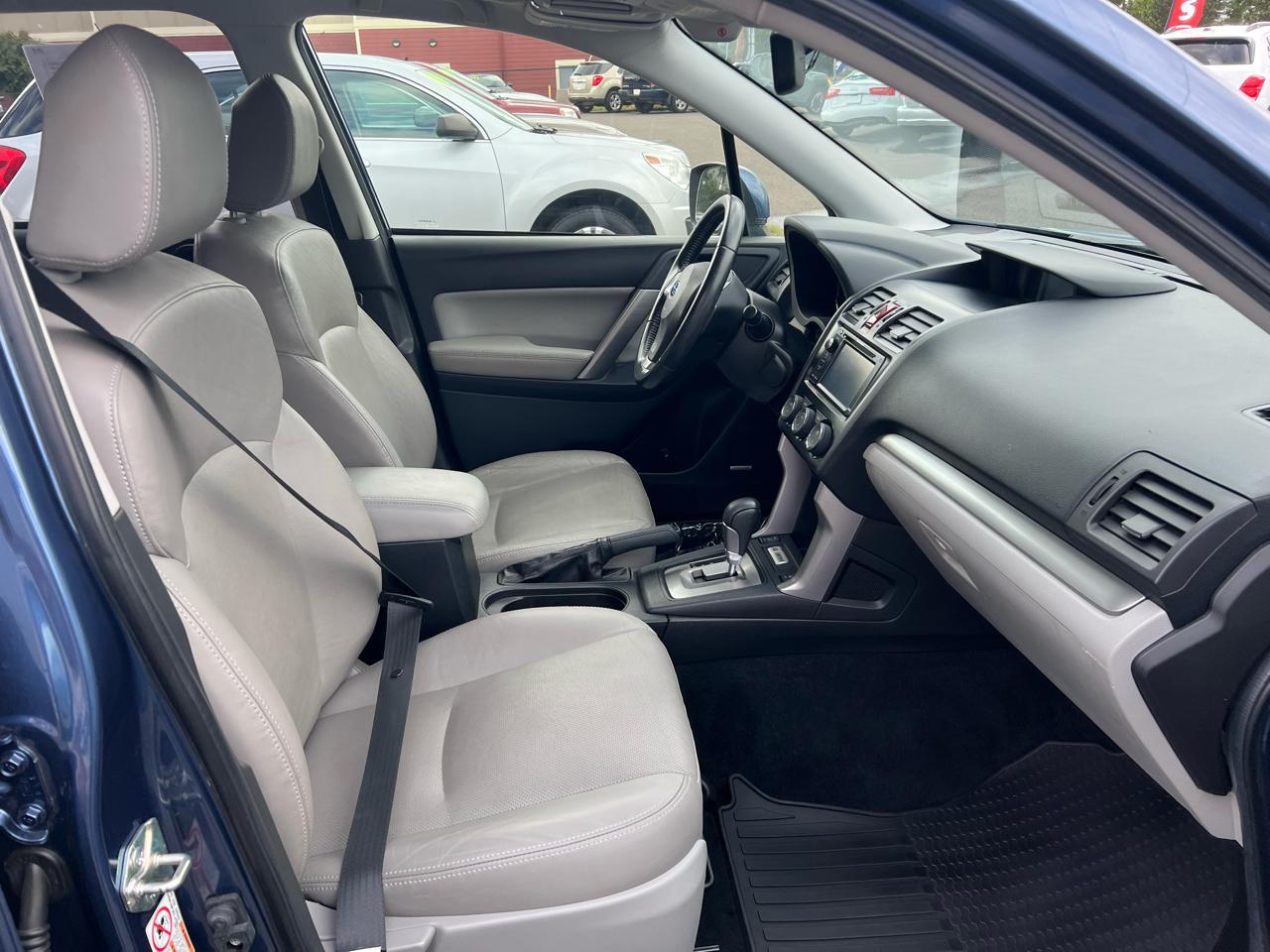 Subaru Forester 4dr Auto 2.5i Touring PZEV 2014