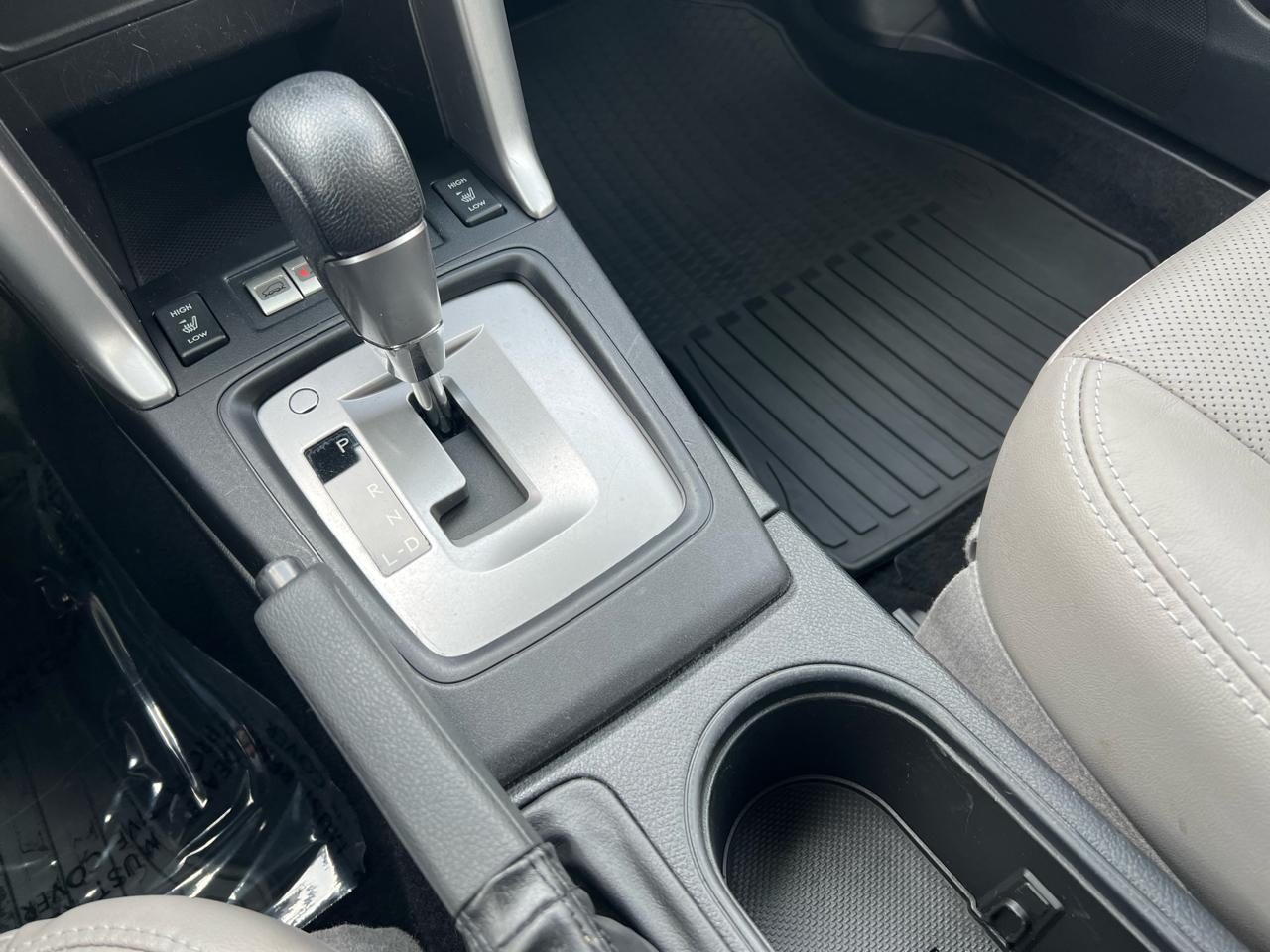 Subaru Forester 4dr Auto 2.5i Touring PZEV 2014