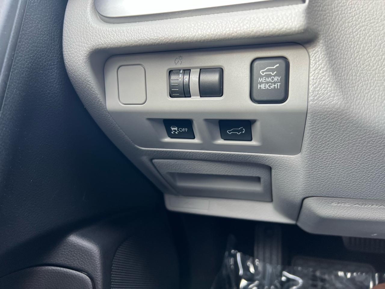 Subaru Forester 4dr Auto 2.5i Touring PZEV 2014
