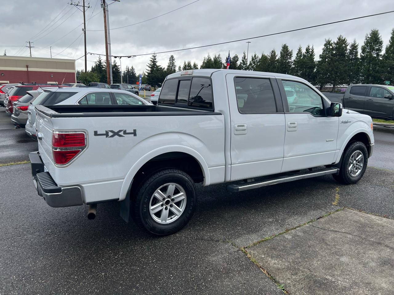 Ford F-150 4WD SuperCrew 150" Lariat 2013