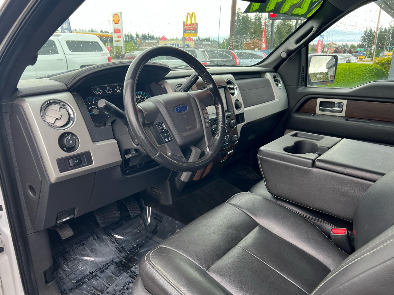 Ford F-150 4WD SuperCrew 150" Lariat 2013