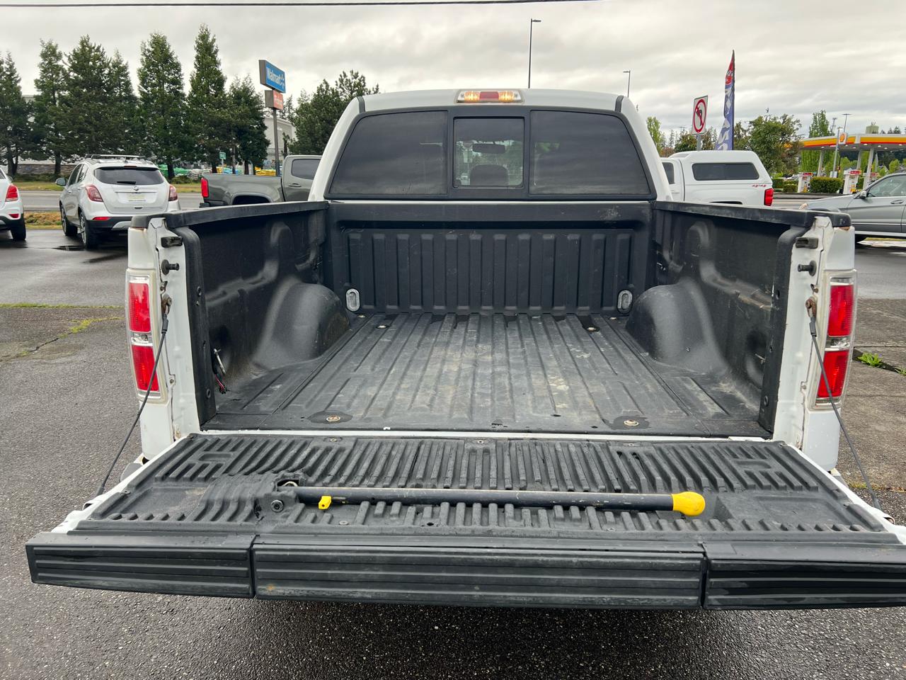 Ford F-150 4WD SuperCrew 150" Lariat 2013