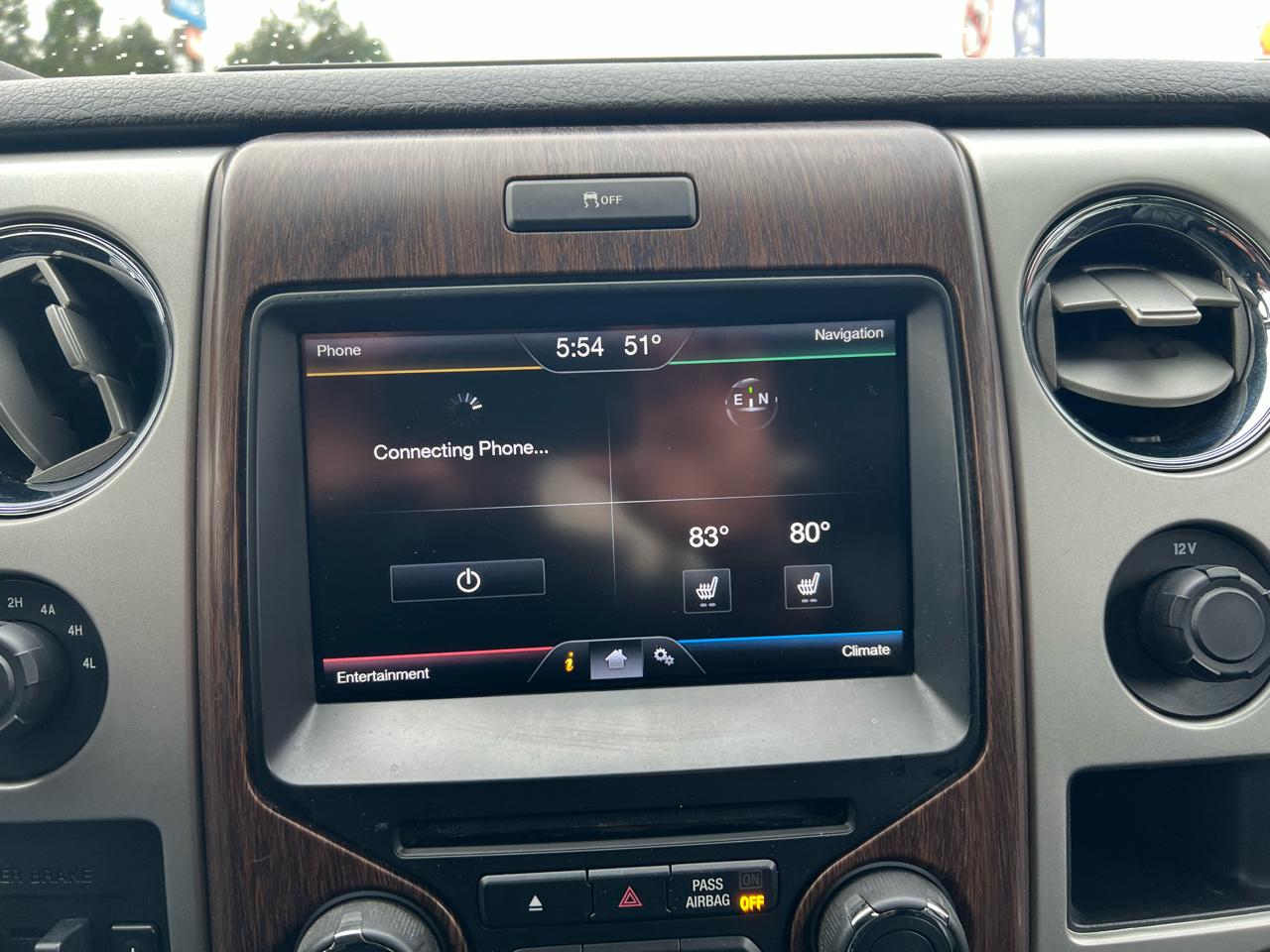 Ford F-150 4WD SuperCrew 150" Lariat 2013