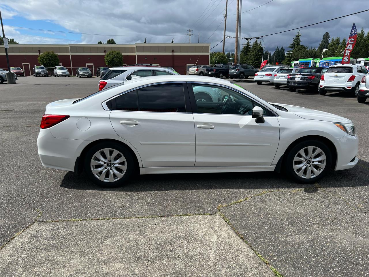 Subaru Legacy 4dr Sdn 2.5i Premium PZEV 2016
