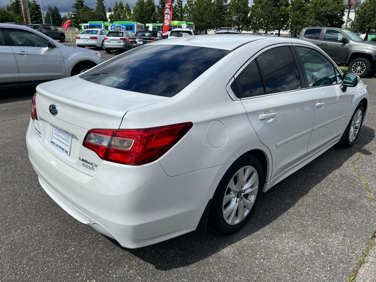 Subaru Legacy 4dr Sdn 2.5i Premium PZEV 2016