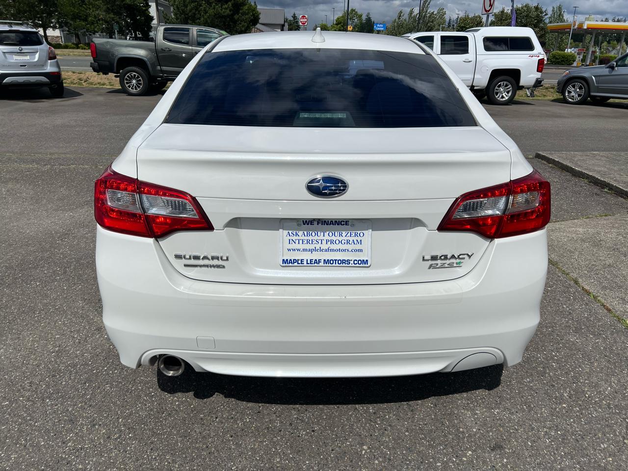 Subaru Legacy 4dr Sdn 2.5i Premium PZEV 2016
