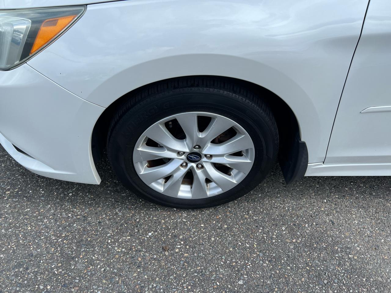 Subaru Legacy 4dr Sdn 2.5i Premium PZEV 2016