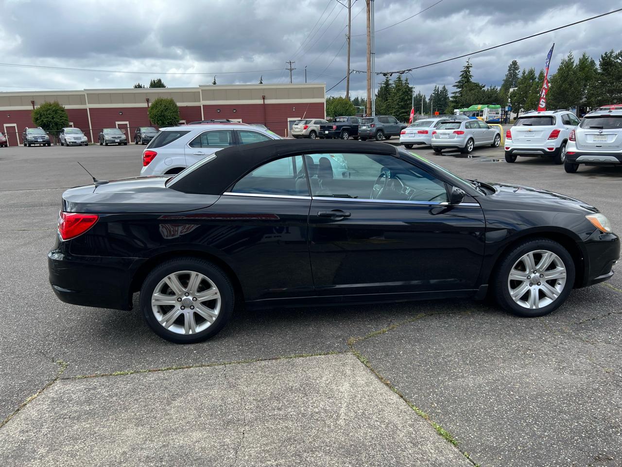 Chrysler 200 Touring Convertible 2012