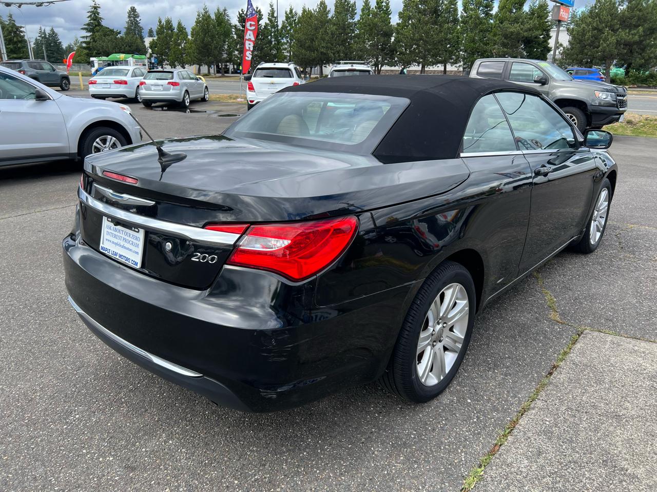 Chrysler 200 Touring Convertible 2012