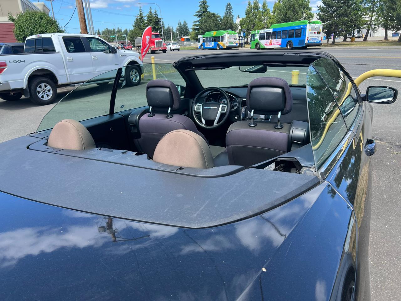 Chrysler 200 Touring Convertible 2012